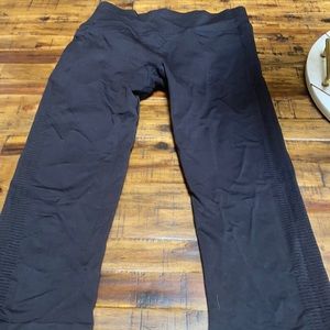 Brooks athletic leggings. Great condition no rips or tears.